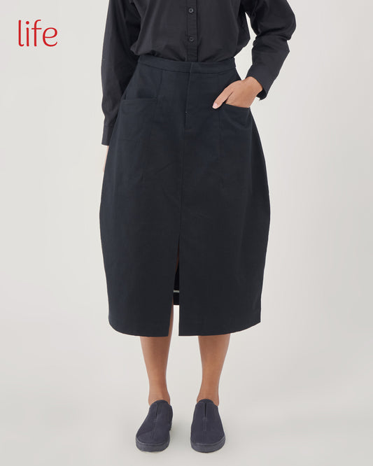 <tc>Khaki curved shape skirt</tc>